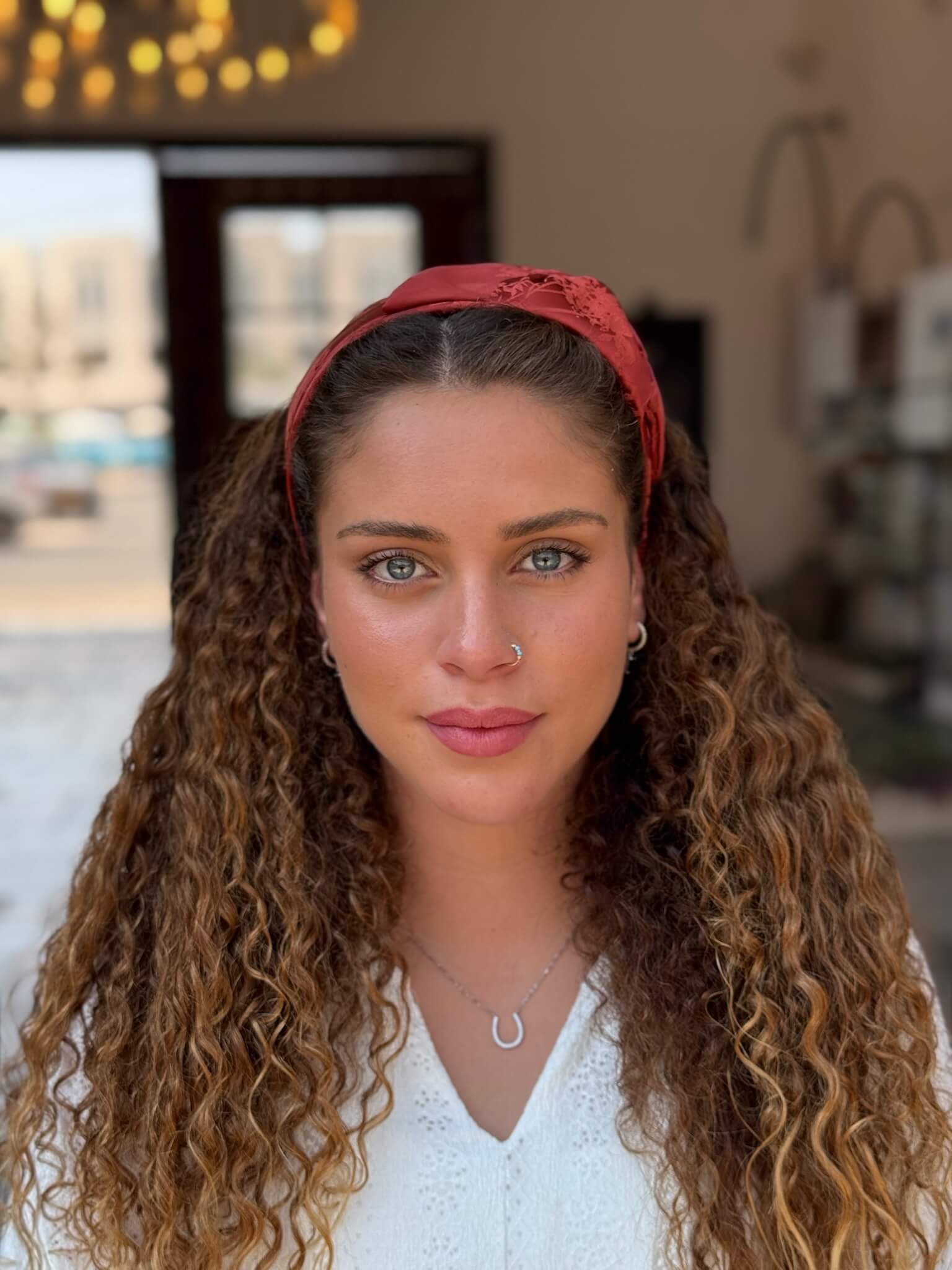 קשת לשיער שיפון חמרה בד פירחוני צבע על צבע