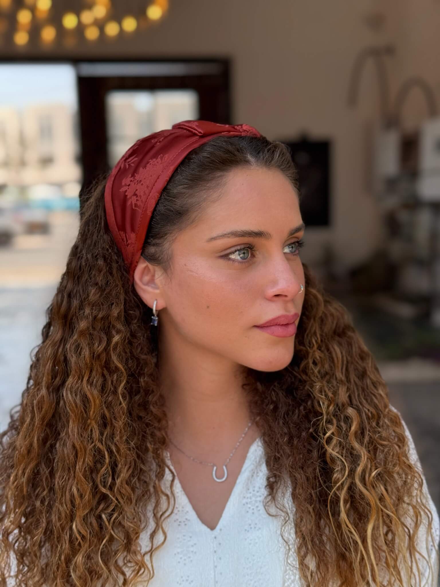 קשת לשיער שיפון חמרה בד פירחוני צבע על צבע