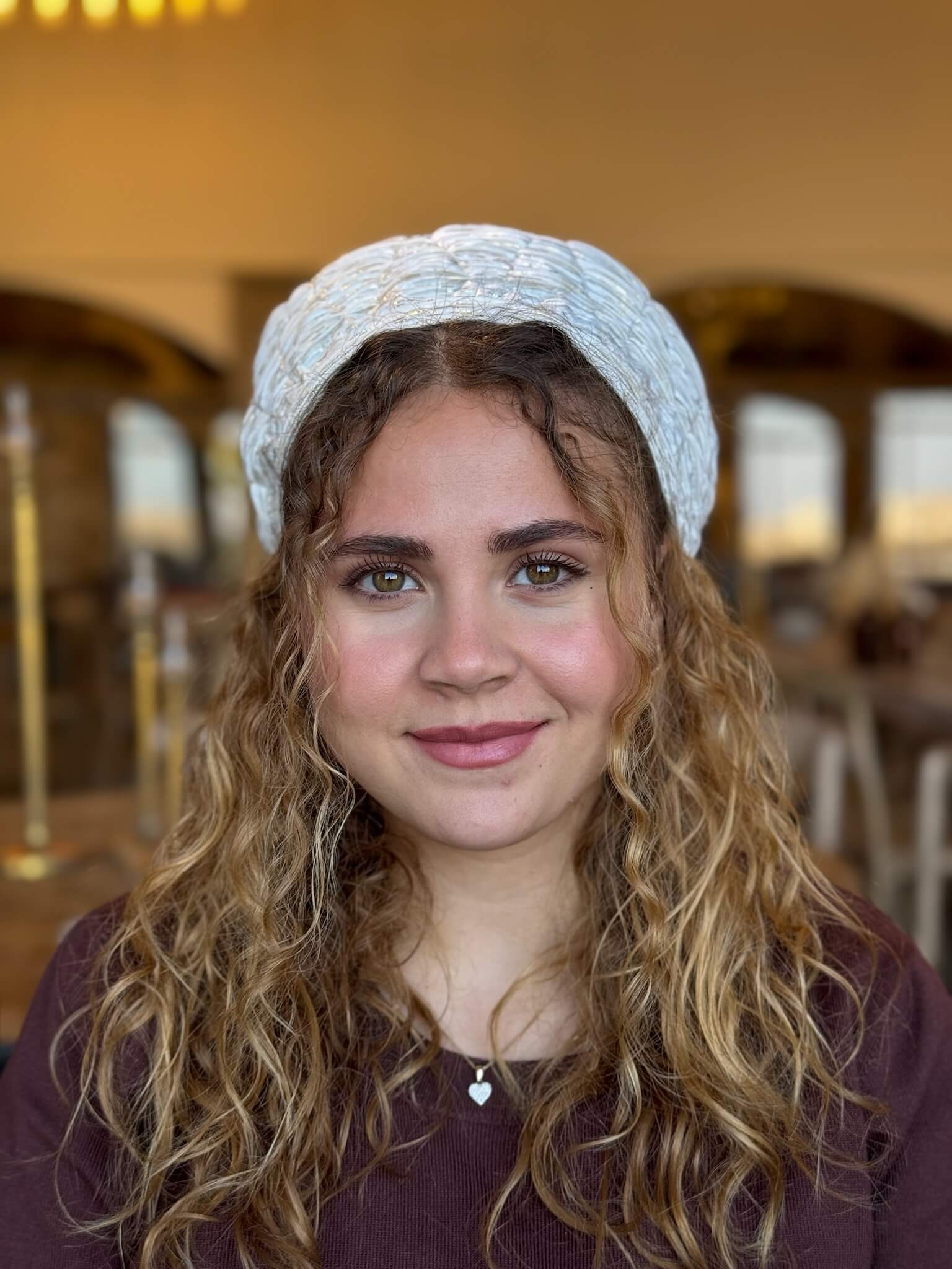 ברט פליסה אוף ווייט וזהב עדין