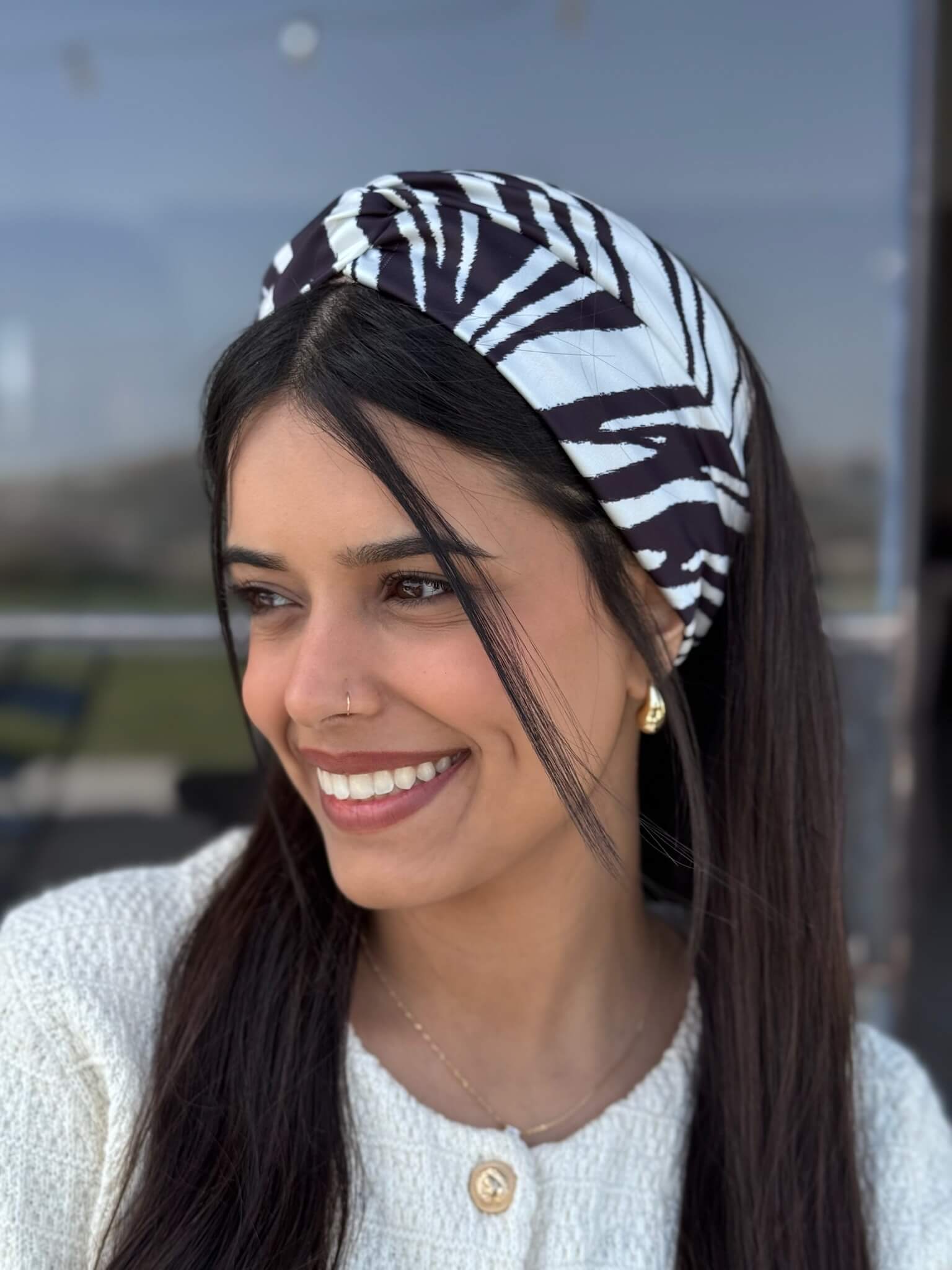 מיני טורבן שסאטן זברה שחור לבן