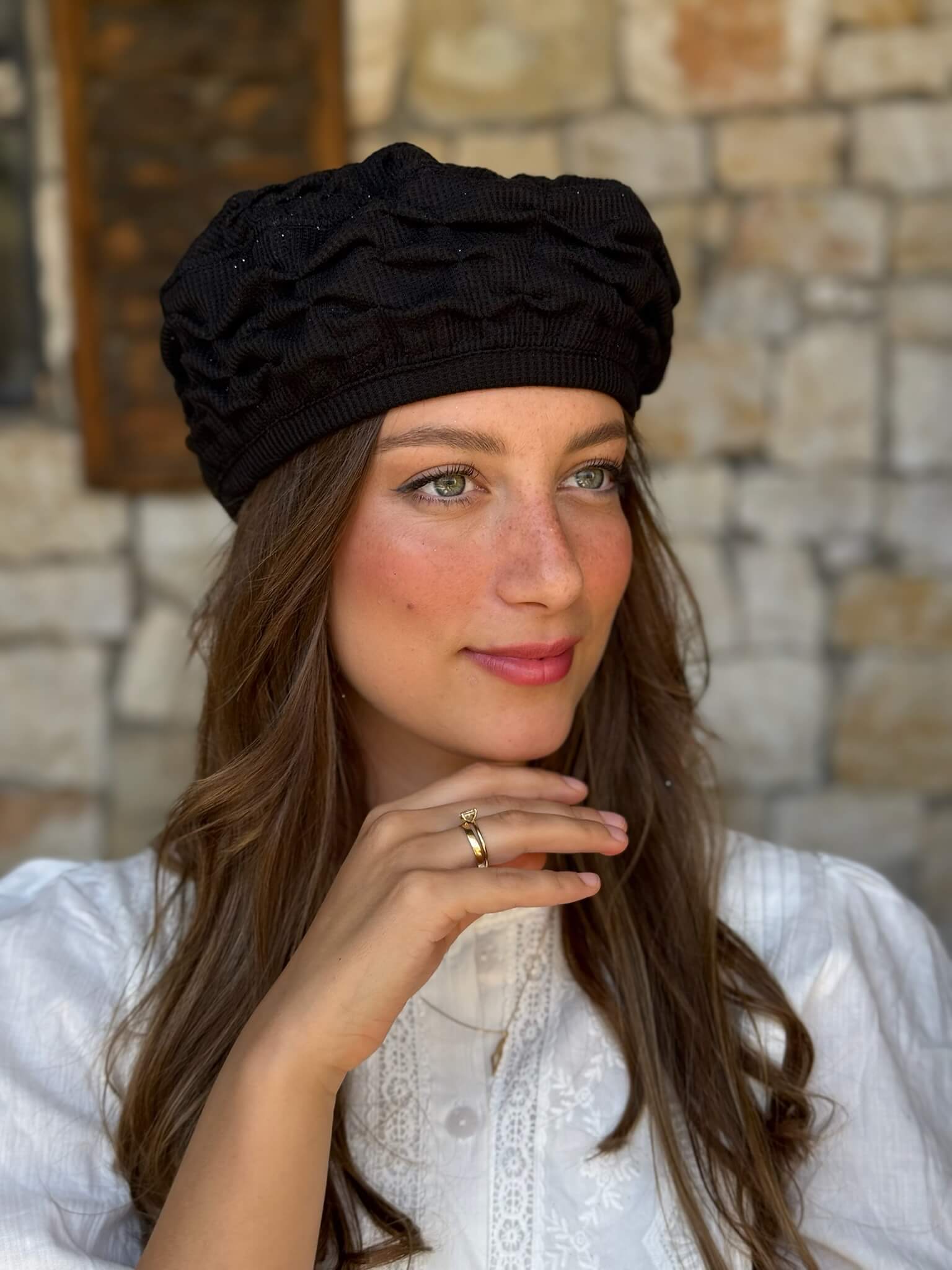 ברט פיקה שחור לארג