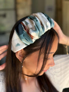 קשת לשיער שיפון בגווני טורקיז אפור ושמנת הדפס בסגנון צבעי מים