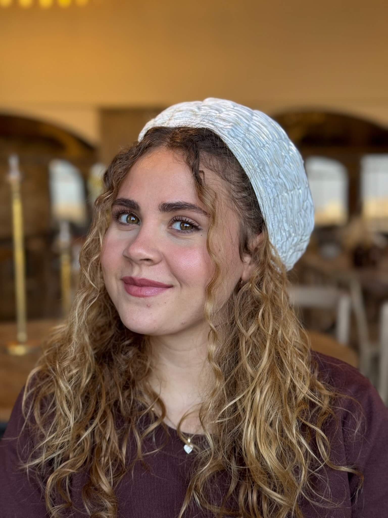 ברט פליסה אוף ווייט וזהב עדין
