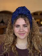 סרט קשירה לשיער רקמה ופייטים כחול נייבי פרחונית וזהב