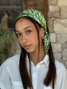 ריבוע ירוק גווני בז
