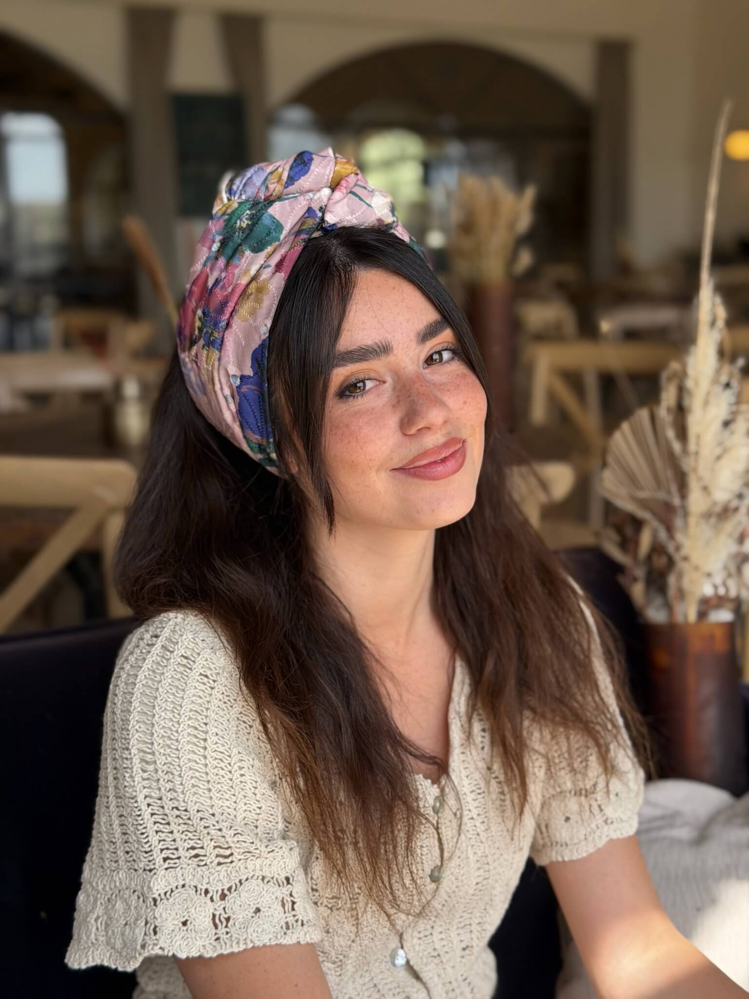 סרט קשירה לשיער קרושה ורקמה ציבעוני על בסיס ורוד עתיק