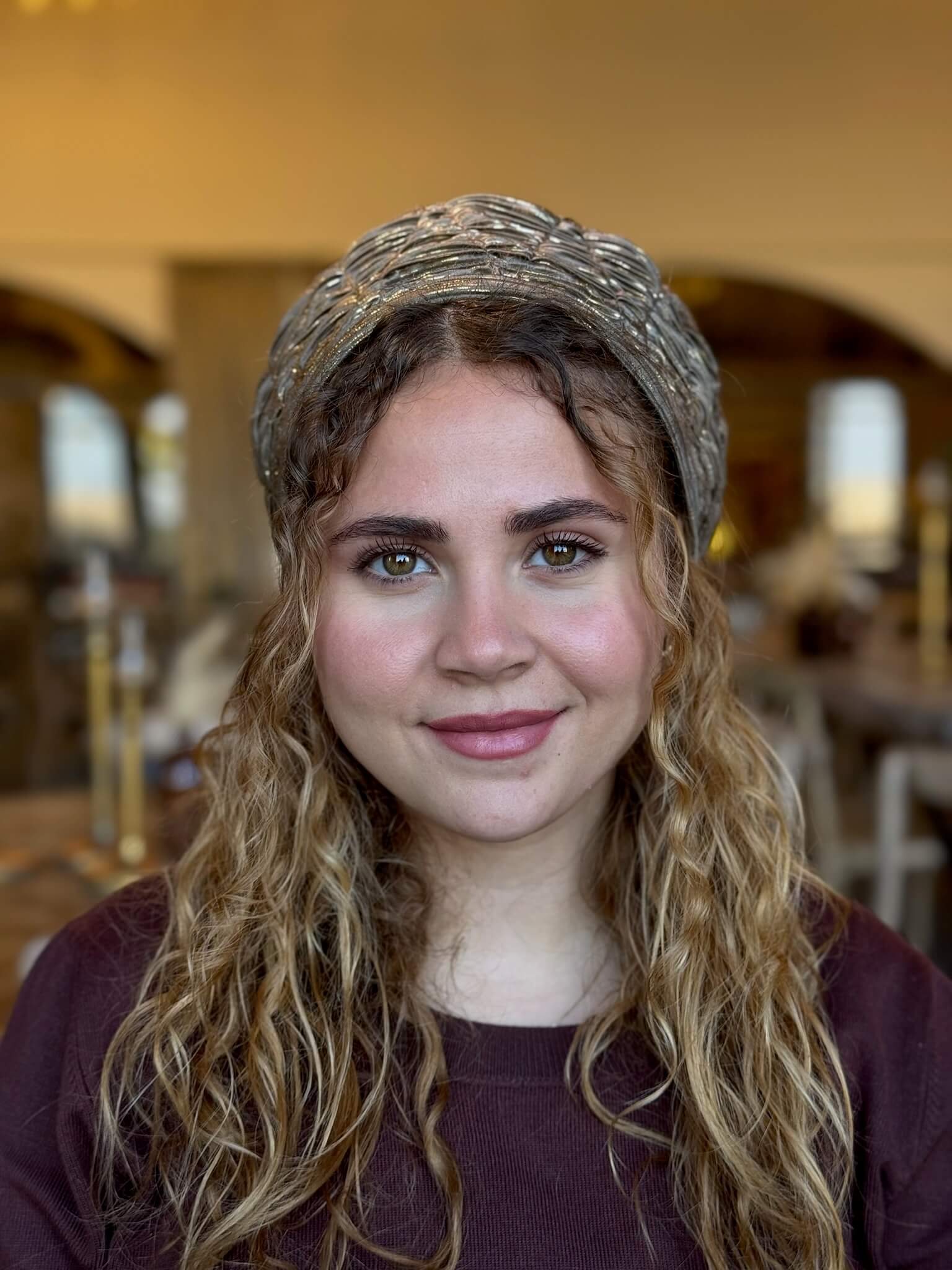ברט פליסה ביז כהה זית עם פסי זהב