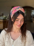 מיני טורבן שיפון עם פייט זהב עדין פירחוני מעושן ורוד קאמל ותכלת