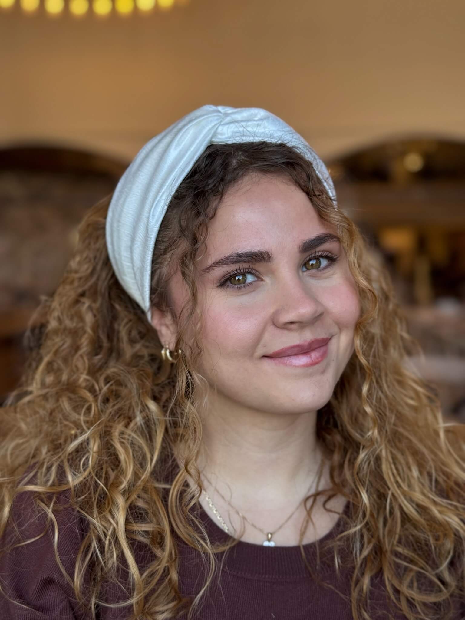סרט לשיער שיפון אוף ווייט מבריק מקומט