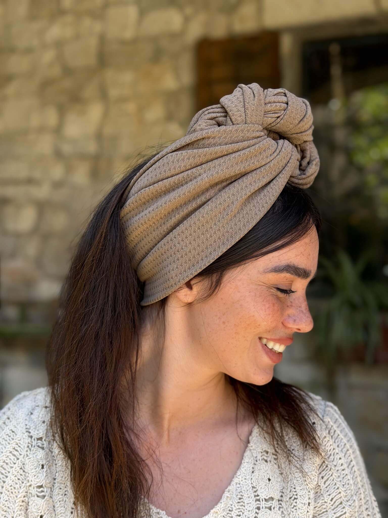 סרט קשירה לשיער בד כוורת חום בהיר