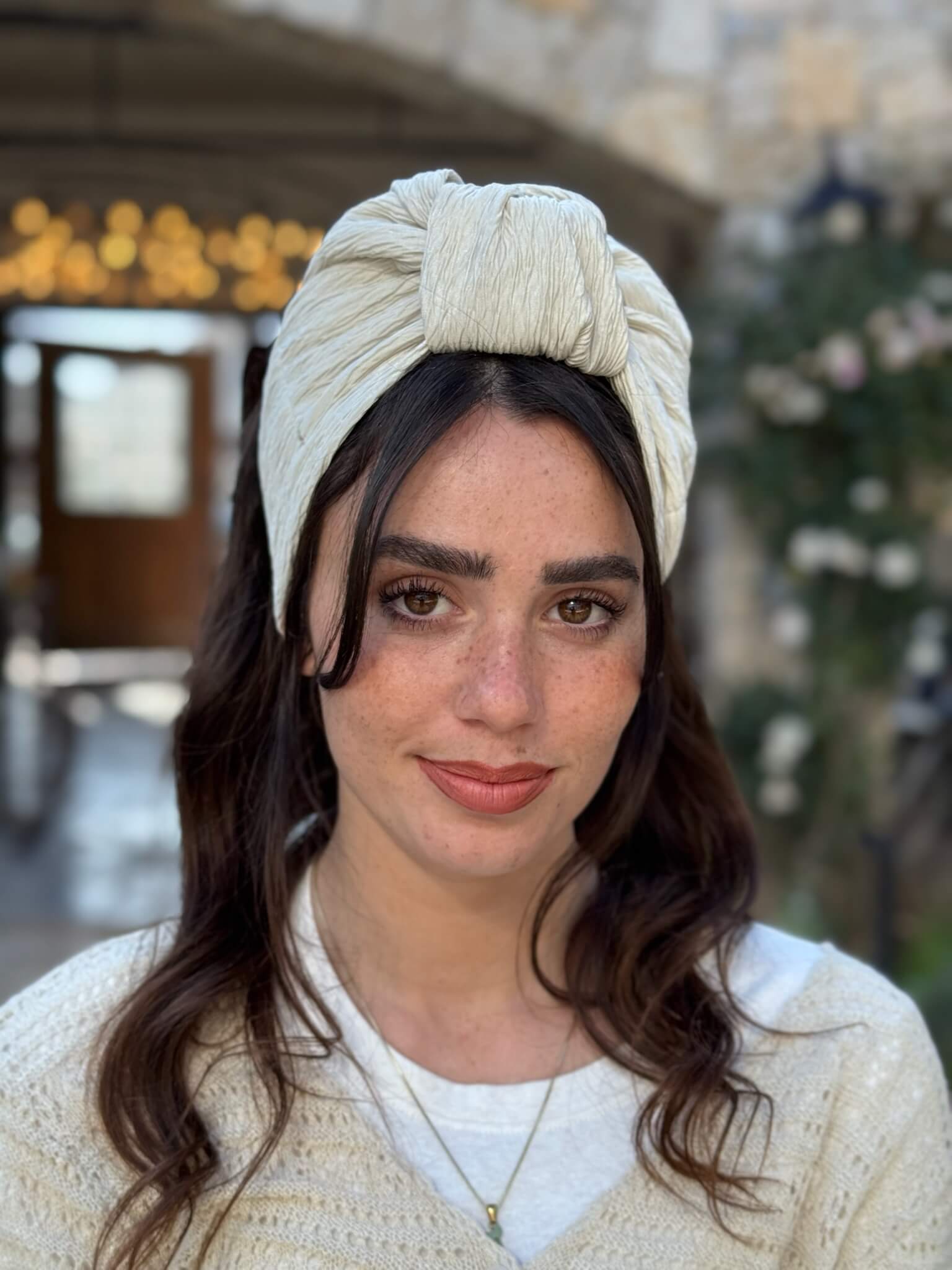סרט קשירה לשיער מיני פליסה שמנת בהיר