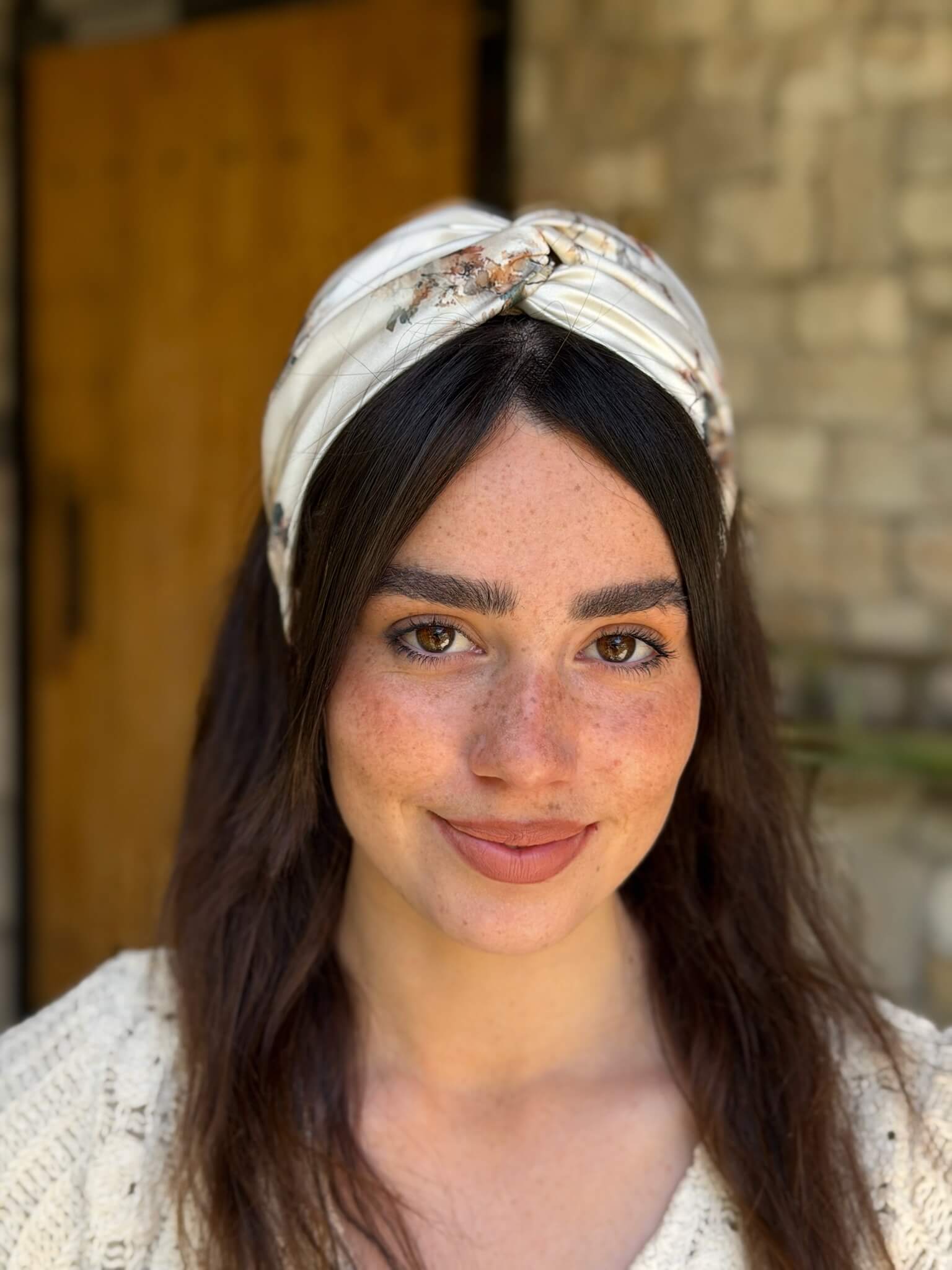 מיני טורבן שיפון פירחוני על בסיס שמנת