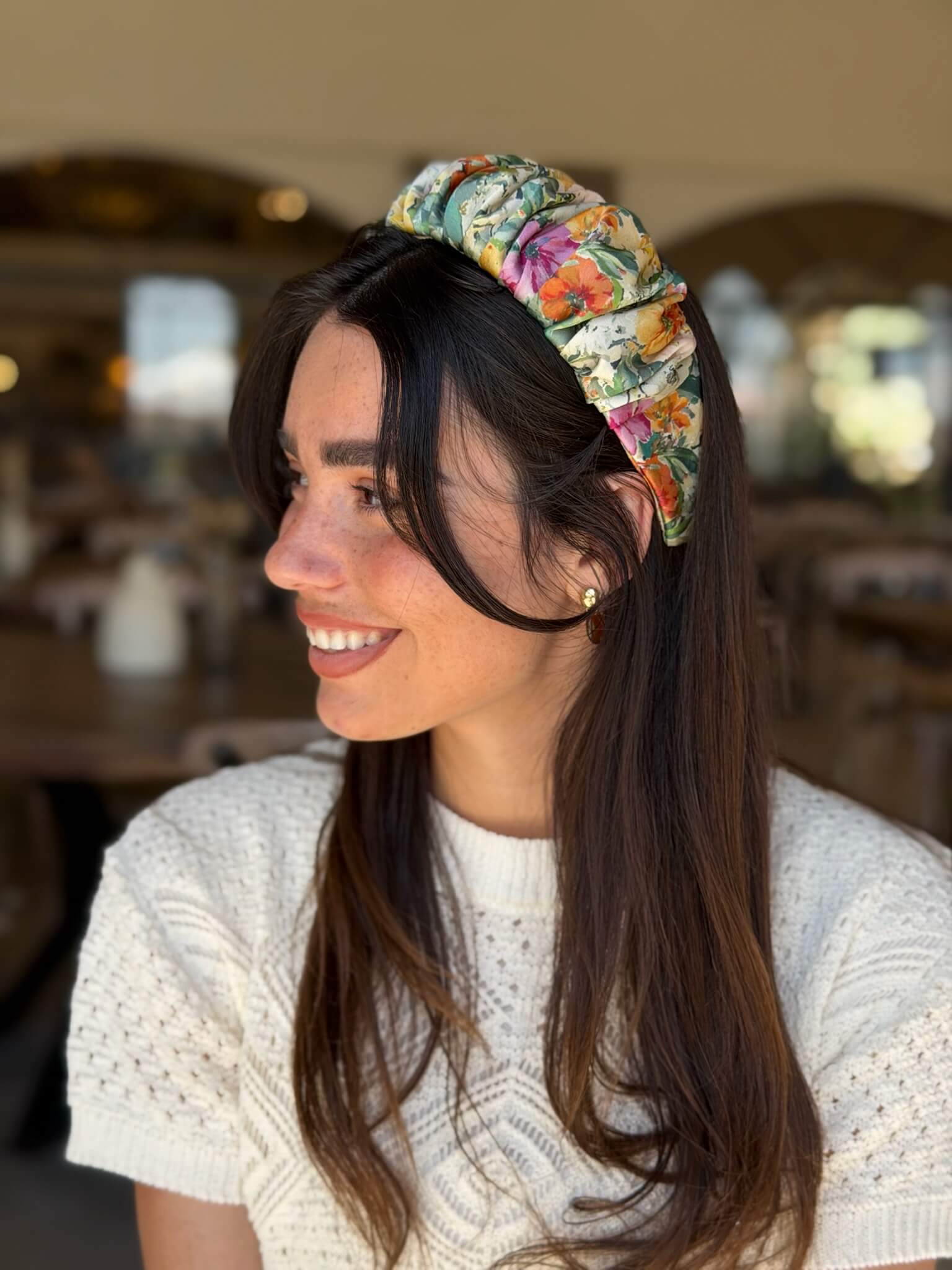 קשת לשיער שיפון פירחוני ציבעוניבגווני טורקיז ורוד חרדל וכתום