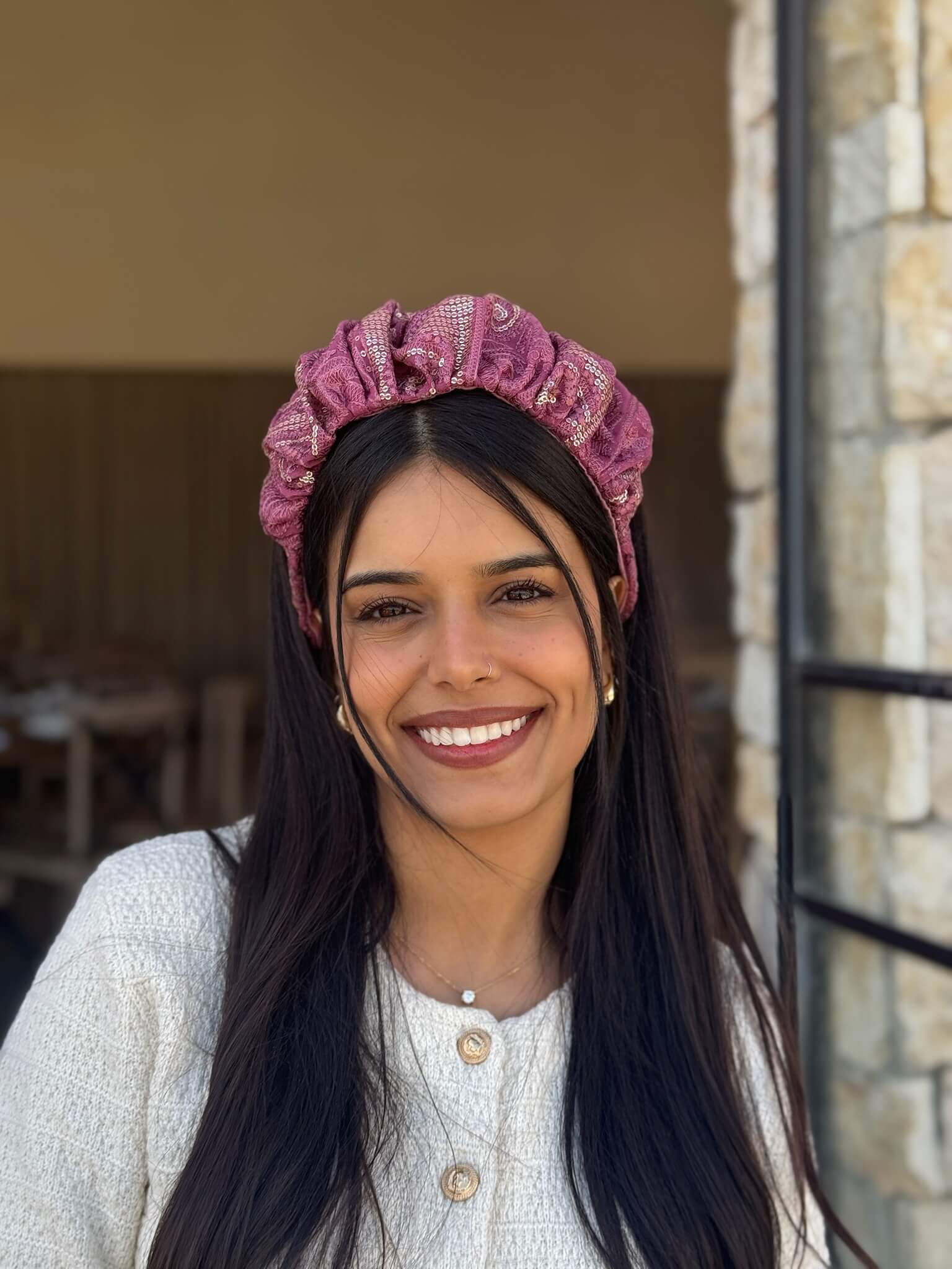 קשת לשיער רקמה ופייט ורוד
