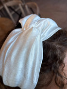 סרט לשיער שיפון אוף ווייט מבריק מקומט