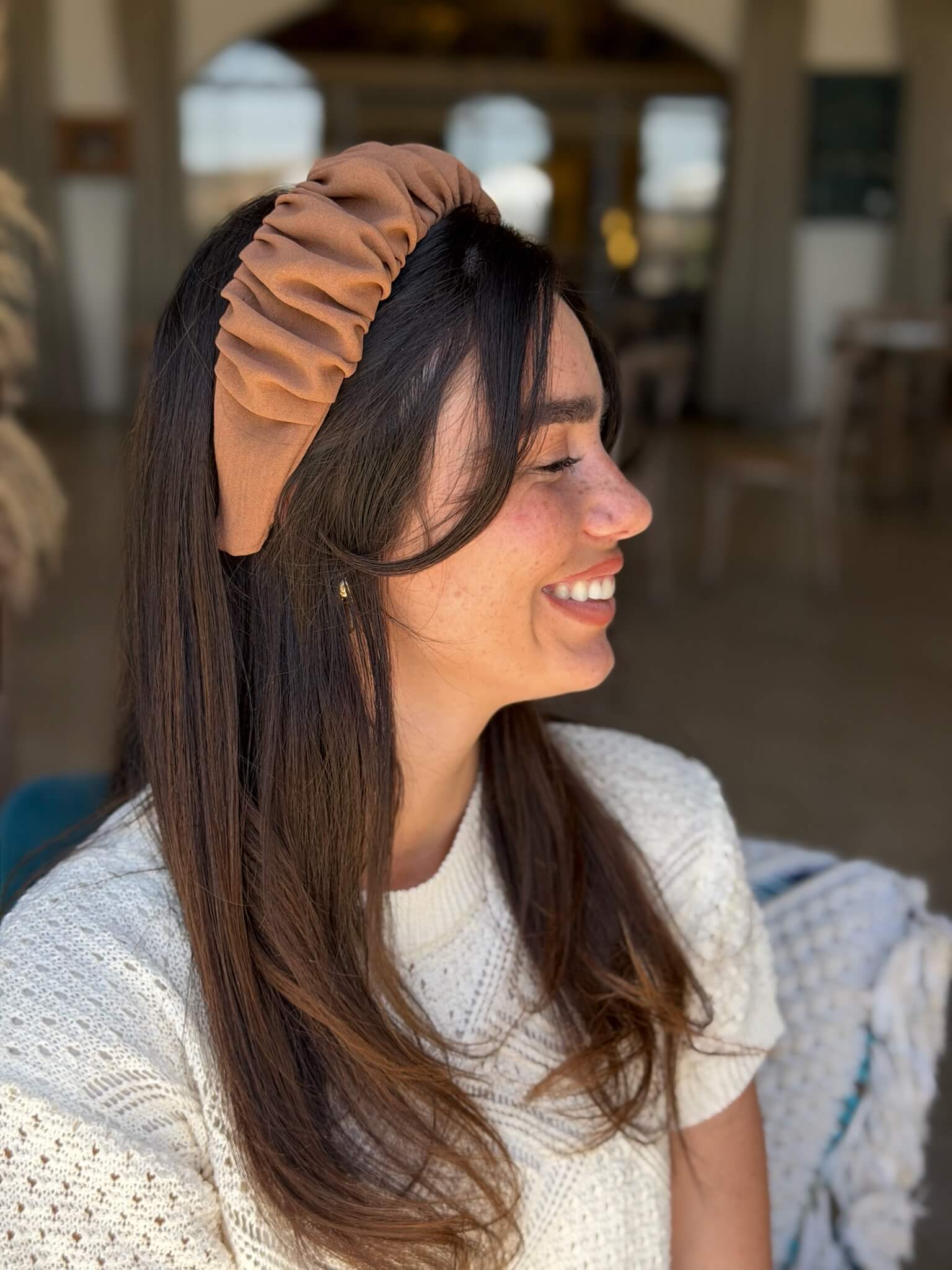 קשת לשיער שיפון מט קאמל מוקה