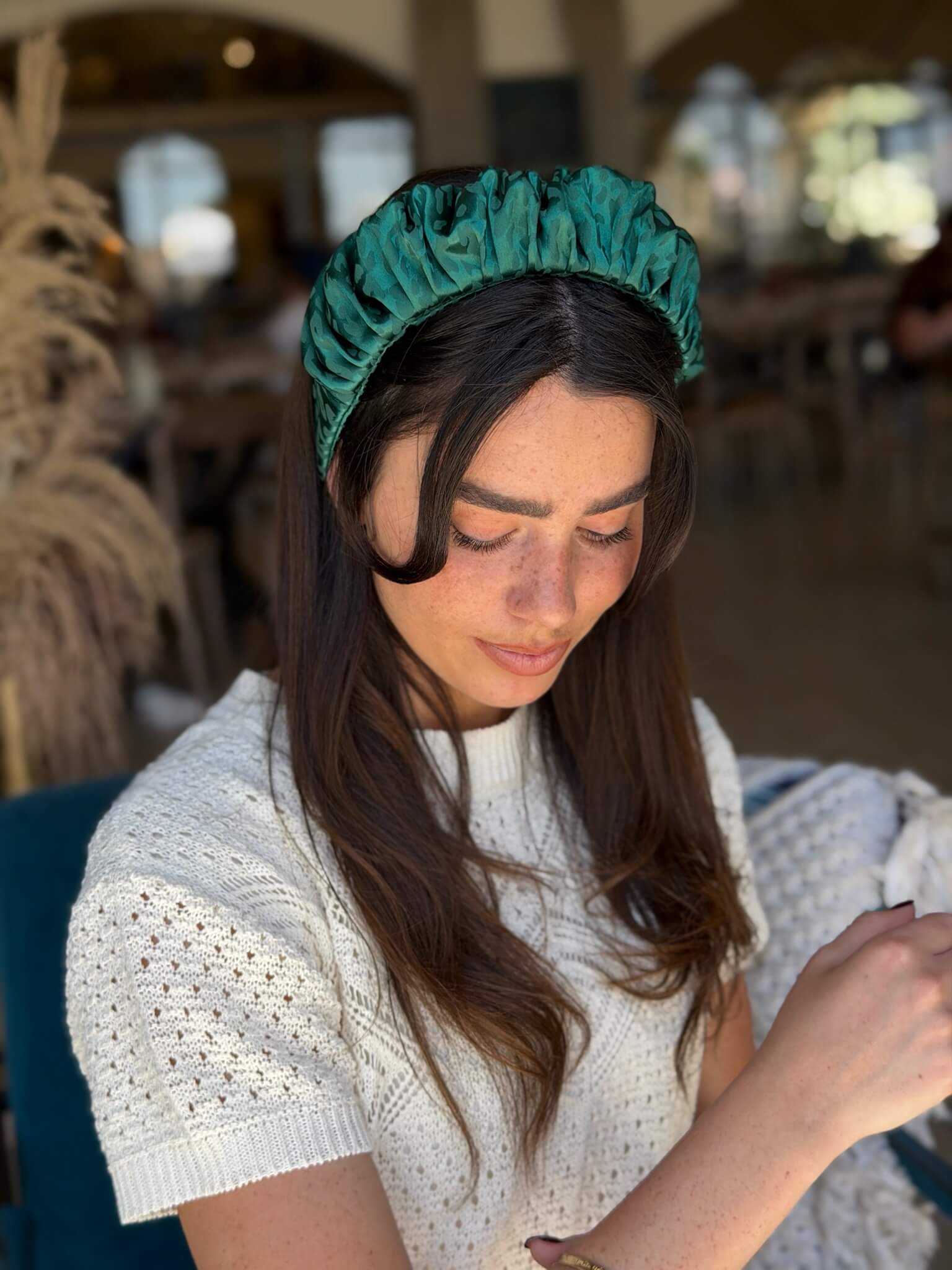 קשת לשיער שיפון ירוק אמרלד מנומר צבע על צבע