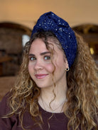 סרט קשירה לשיער רקמה ופייטים כחול נייבי פרחונית וזהב