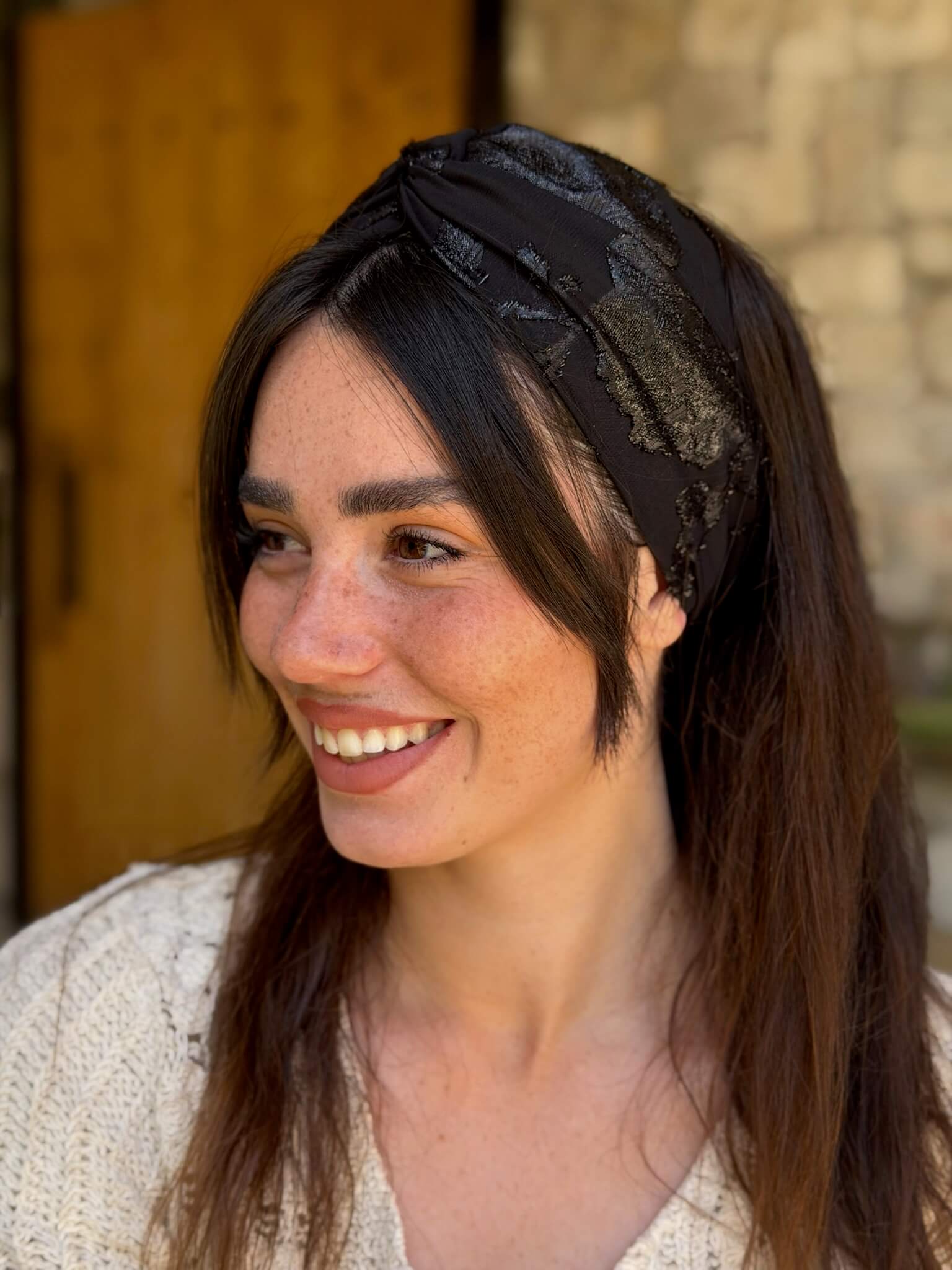 מיני טורבן שיפון שחור עם טלאים שחור מבריק