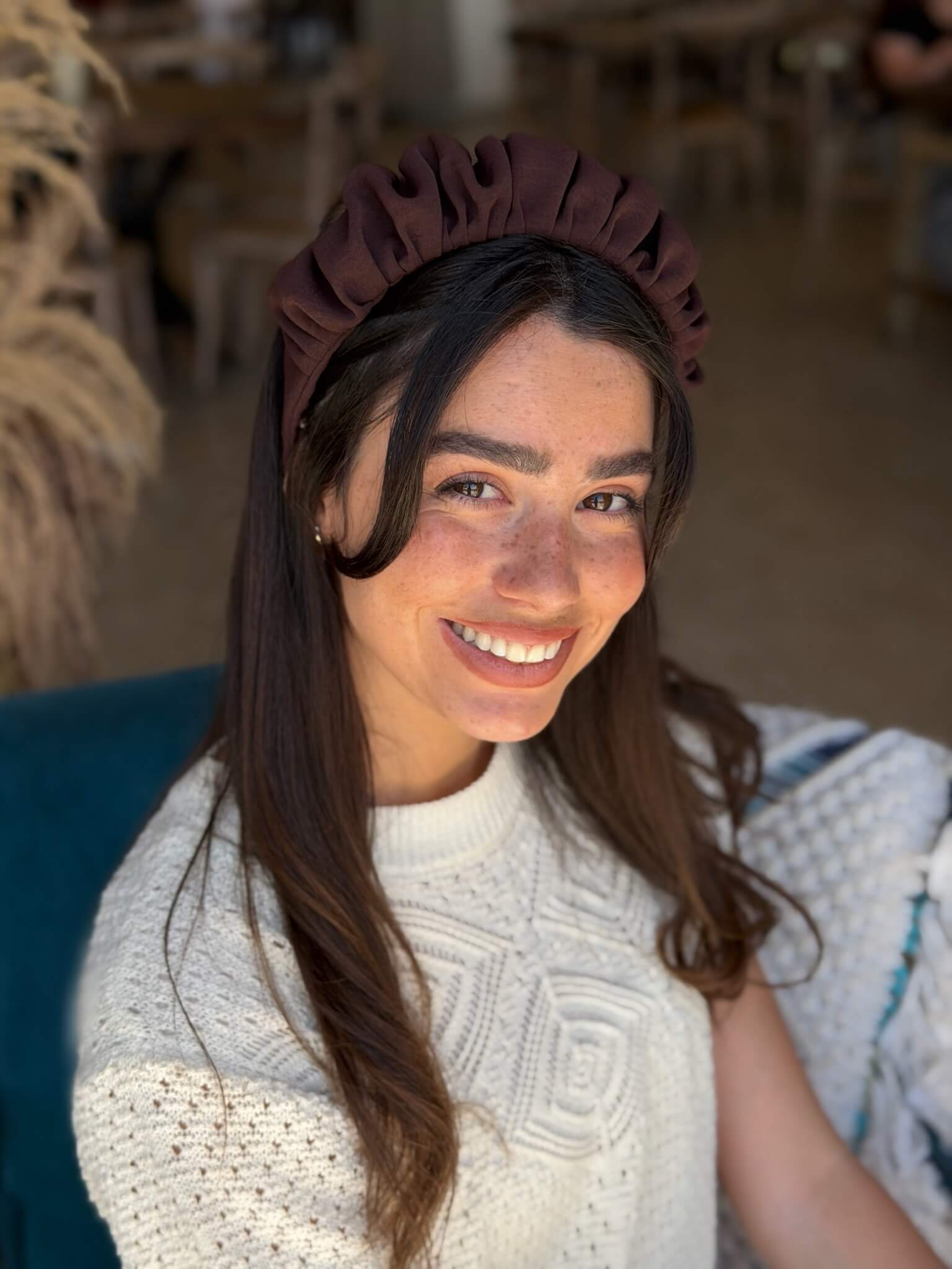 קשת לשיער שיפון מט בגוון חום שוקולד