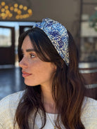 קשת לשיער שיפון כחול לבן ותכלת פייזלי