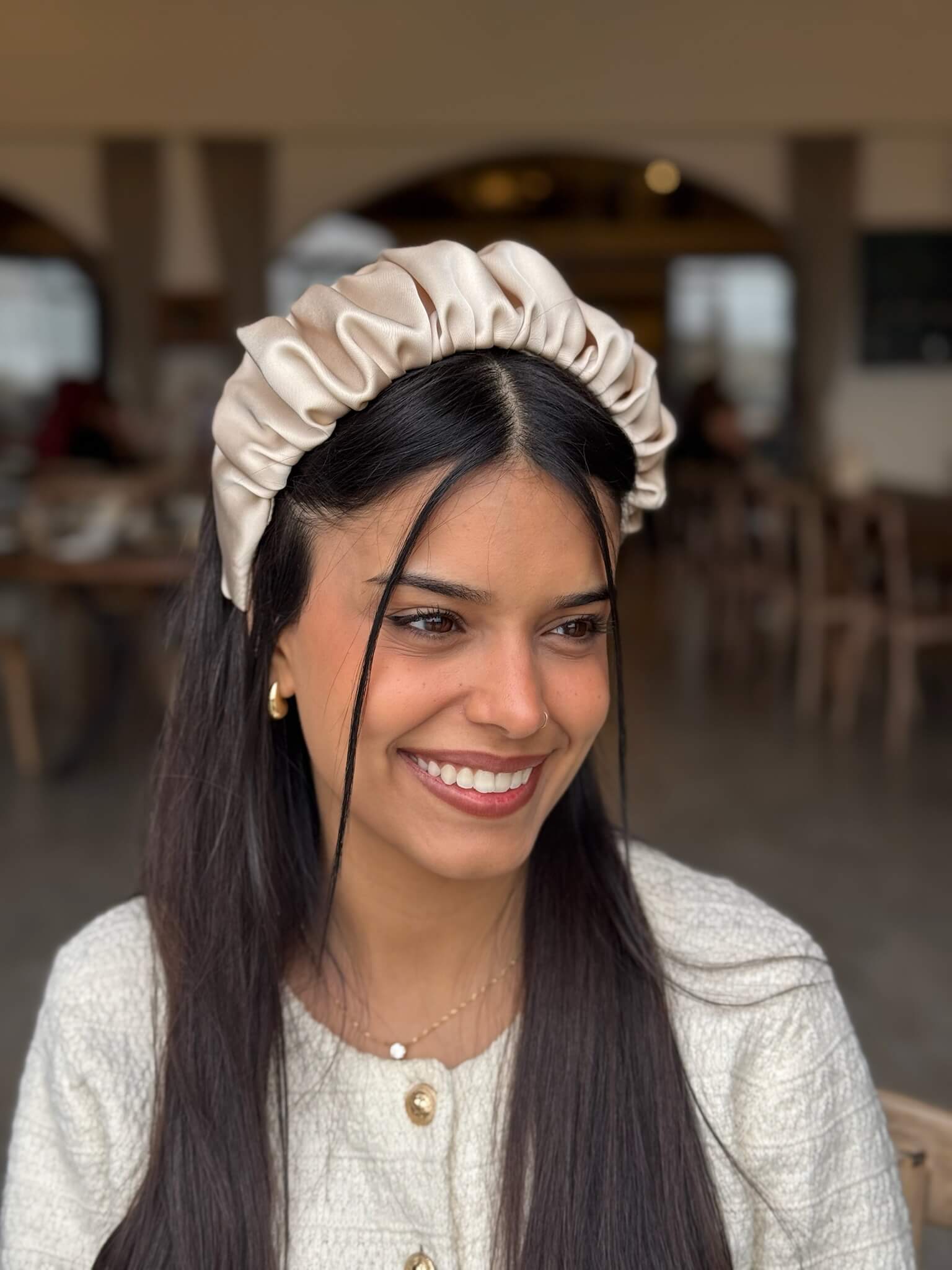 קשת לשיער סאטן בז גולד חלק מבריק