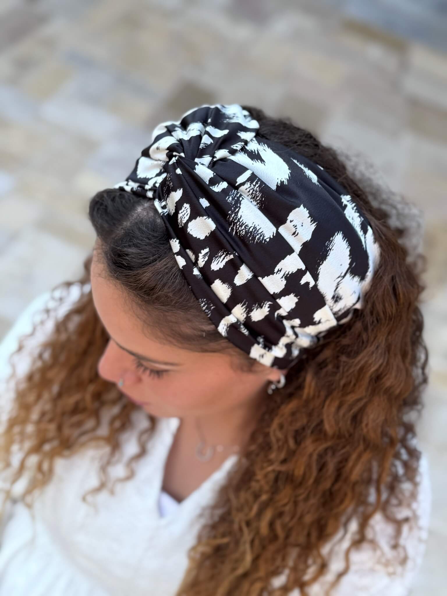 סרט לשיער שיפון מנומר שחור עם שמנת
