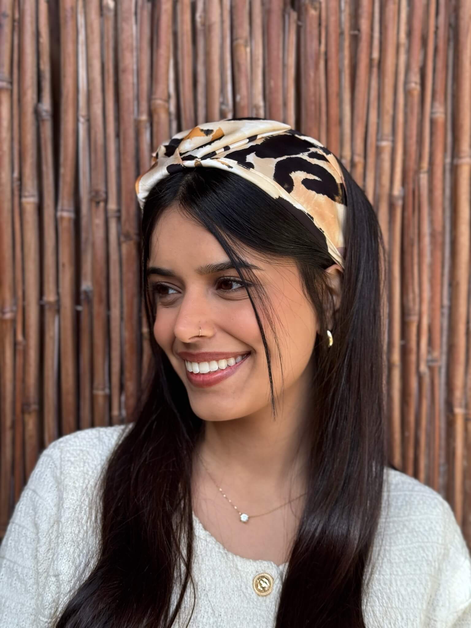 קשת לשיער שיפון מנומר על בסיס שמנת ונגיעות חרדל ורוד עתיק ושחור